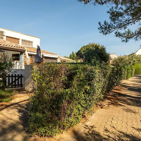 Village Naturiste R4n - La Greenwood Holiday home *